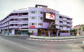 Oyo 565 Trang Hotel Exterior photo