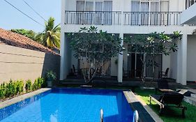 The Suite 262 Negombo Exterior photo