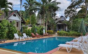 Hotel Tree Tops River Huts Khao Sok National Park Exterior photo