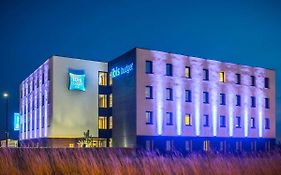 Hotel Ibis Budget Troyes Est Saint-Parres-aux-Tertres Exterior photo