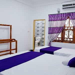 Snp Star Guest House Trikunamalaja Exterior photo