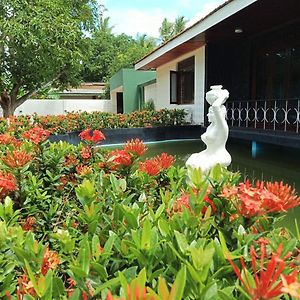 Apartament Sobaya Anuradhapura Exterior photo