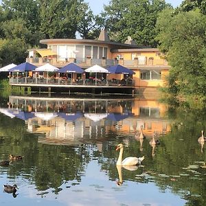 Pension Am See Torgau Exterior photo