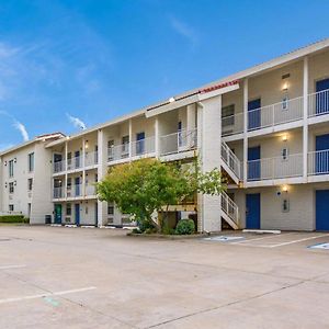 Econo Lodge Del City Exterior photo