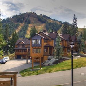 Willa Mountain Town Properties The Lofts 1 Rossland Exterior photo