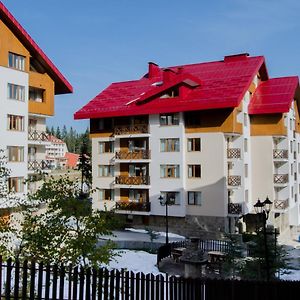 Aparthotel Complex Lucky Pamporowo Exterior photo