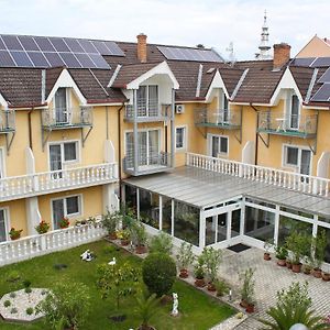 Lidia Hotel Harkány Exterior photo