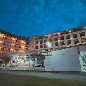 Aparthotel Thorada Place Chiang Rai Exterior photo