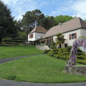 Bed and Breakfast Le Jardin Des Paons Issac Exterior photo