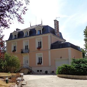 Bed and Breakfast La Maison Ribotteau L'Isle-Jourdain  Exterior photo