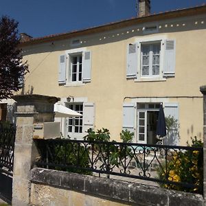 Apartament Le Cerisier Et Le Petit Cerisier L'Etang des Faures Exterior photo