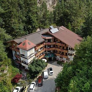 Hotel Gasthof Felsenkeller Kufstein Exterior photo