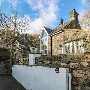 Willa Yr Hen Ysgol, The Old School Porthmadog Exterior photo