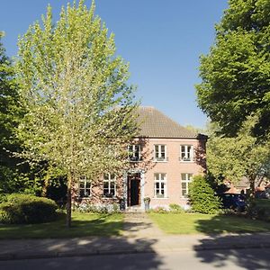 Hotel Altes Pfarrhaus Geldern Exterior photo