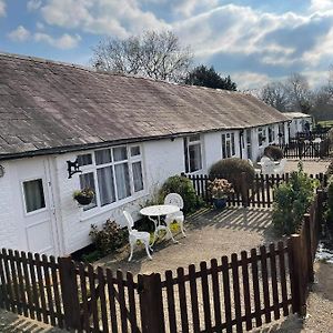 Willa Sheephouse Manor Maidenhead Exterior photo