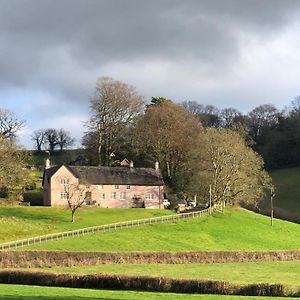 Bed and Breakfast Walnut Tree Farm Cwmbran Exterior photo