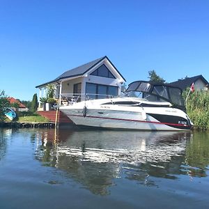 Hotel Baltic Waterfront Yacht House Świnoujście Exterior photo