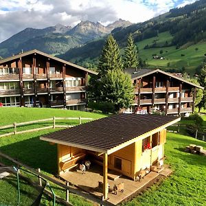 Hotel Reka-Feriendorf Lenk Exterior photo