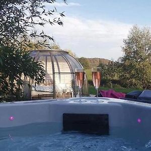 Bed and Breakfast Les Nuits Insolites De La Mothe - Hebergement En Bulle Ou Tiny House Avec Spa Privatif Outremecourt Exterior photo