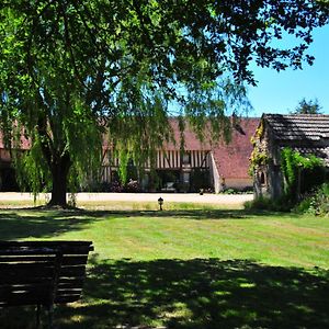 Bed and Breakfast Les Guenins Gien Exterior photo