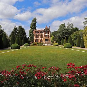 Bed and Breakfast Domaine Des Thomins Cisai-Saint-Aubin Exterior photo