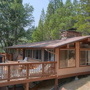 99 Yosemite Mountain Lodge Wawona Exterior photo