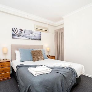 Apartament 8 Simply Great Family 2Br Wheelchraccess Perth Exterior photo