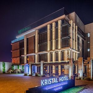 Hotel Kristal Fokszany Exterior photo