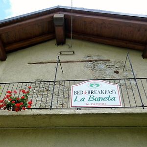 Bed and Breakfast La Buneta Macra Exterior photo