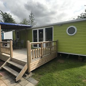 Willa Colorful Chalet With Veranda, Located In Friesland Suameer Exterior photo