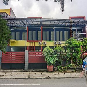 Hotel Penginapan Marsya Prima Syariah Dżakarta Exterior photo