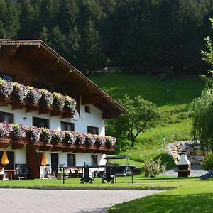 Pitztal Ferienwohnungen St. Leonhard im Pitztal Exterior photo