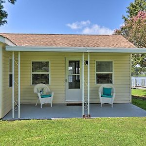 Willa Romantic Waterfront Abode With Patio And Dock! Deltaville Exterior photo