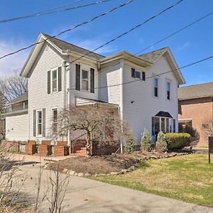 Charming And Walkable Fairport Village Apartment! Exterior photo