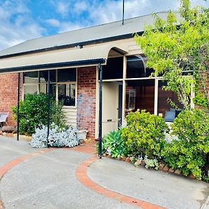 Apartament The Morrison Stables Geelong Exterior photo