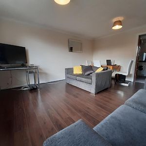 Apartament Carvetii - Stuart House - 1St Floor Flat Sleeps Up To 8 Falkirk Exterior photo