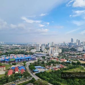 Apartament E Life Sks Habitat With Wifi Netflix Johor Bahru Exterior photo