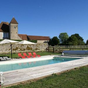 Willa Charmante Maison Du Xve Avec Piscine, Jardin Et Terrasse En Lisiere De La Foret De Troncais - Fr-1-489-217 Le Brethon Exterior photo