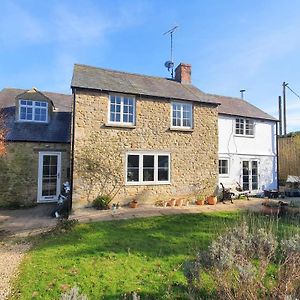 Glenfield Cottage - Secluded Luxury Deep In The Oxfordshire Countryside Wilcote Exterior photo