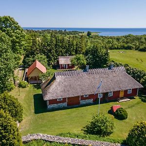 Willa Kaebruotsa Farmhouse Ruhve Exterior photo