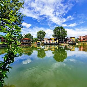 Hotel Waterside Houses Ognianowo Exterior photo