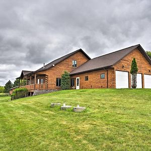 Willa Hillside Hideaway With Hot Tub And Heated Patio! Baraboo Exterior photo