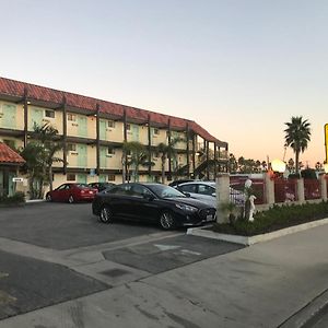 777 Motor Inn Huntington Beach Exterior photo