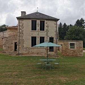 Willa La Maison Des Maries - Nature & Sevre Niortaise Sciecq Exterior photo