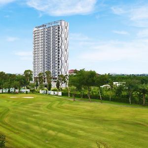 Kawana Golf Residence Cikarang Exterior photo