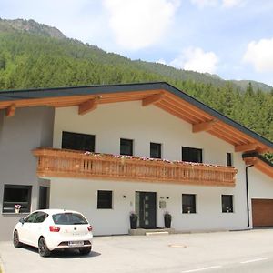 Apartament Apart Bergglueck St. Leonhard im Pitztal Exterior photo