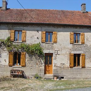 Bed and Breakfast Chambre D'Hotes De Puy Faucher Arrenes Exterior photo