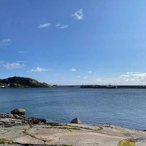 Willa Nordlandshus Ved Havet Pa Reine, Lofoten Exterior photo