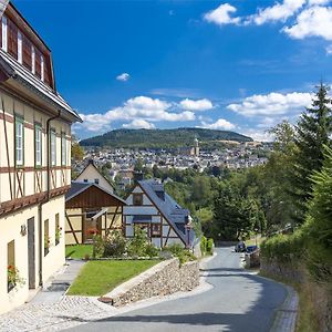 Ferienwohnungen Im Vierseitenhof Linke Annaberg-Buchholz Exterior photo