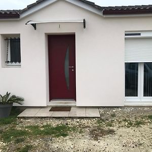 Bed and Breakfast Chambre zen Saint-Medard-de-Guizieres Exterior photo